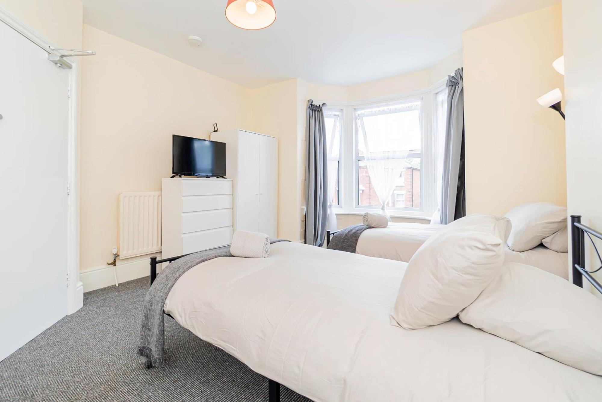 Shirley House 5, Guest House, Self Catering, Self Check In With Smart Locks, Use Of Fully Equipped Kitchen, Close To City Centre, Ideal For Longer Stays And Fawley Contractors Southampton Exterior foto